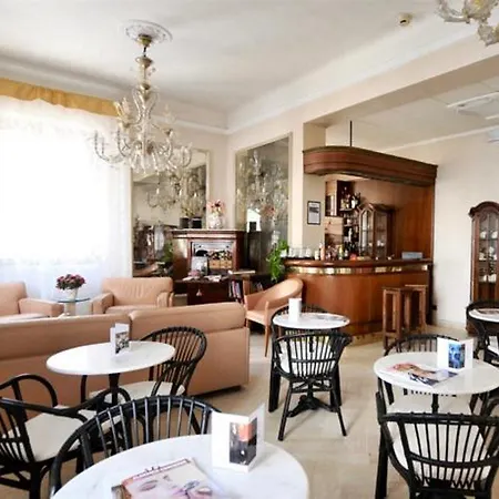 C-hotels De Rose Palace 4* Florence
