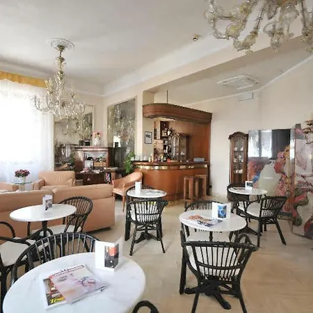 C-hotels De Rose Palace Hotel 4*