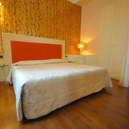 C-hotels De Rose Palace 酒店