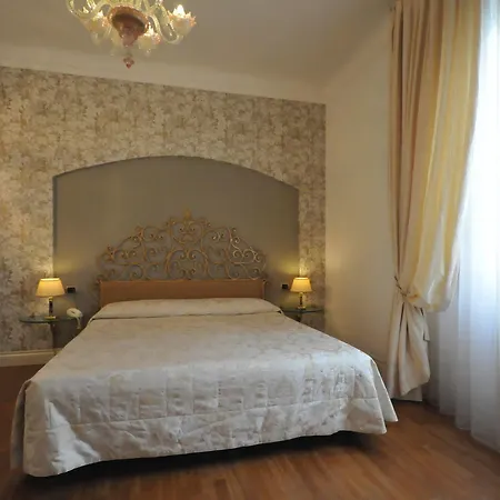 C-hotels De Rose Palace 4* 佛罗伦萨