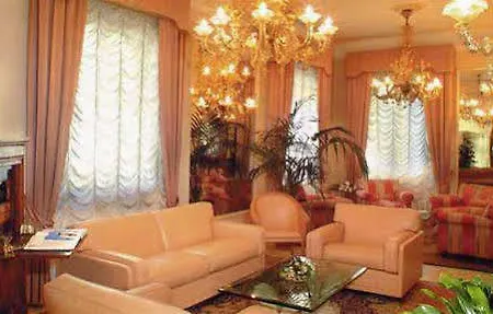 酒店 C-hotels De Rose Palace 4*