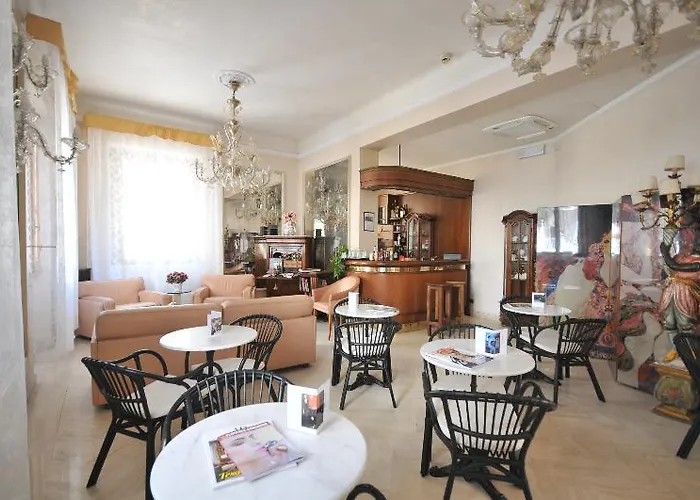 C-hotels De Rose Palace 4* Firenze
