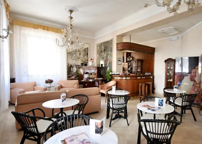 C-hotels De Rose Palace 4* Firenze